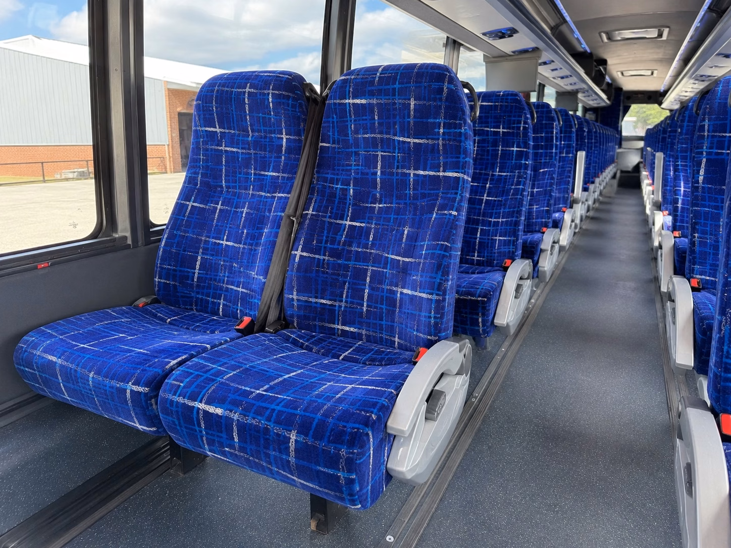 charterbusrentalboyntonbeachfl com helps you compare bachelorette party buses and day before wedding transportation in boynton beach